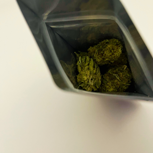 Fleur CBD - profondeur - équilibre - éveil - premium — vert nature, parfumée, sans branche
— Sur La Rive France